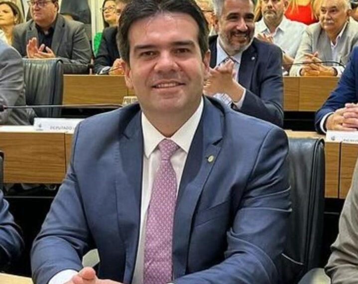 ALPB aprova projeto de Eduardo Carneiro que declara CG como a “Capital da Ciência e Tecnologia”