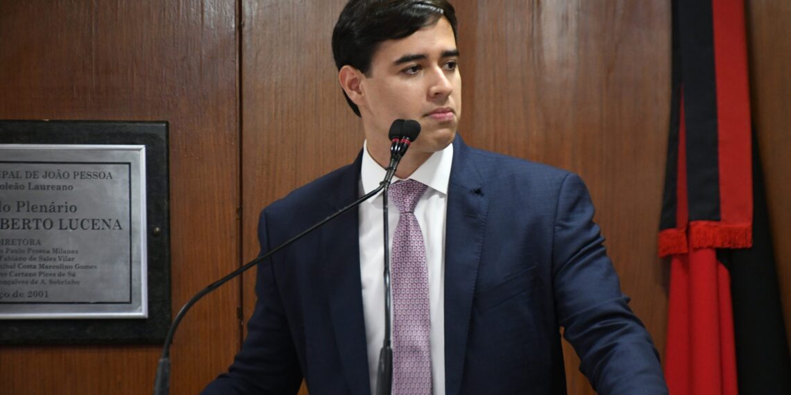 Câmara aprova requerimento que pede explicações do Estado e da Cagepa por colapso no abastecimento e abandono de famílias