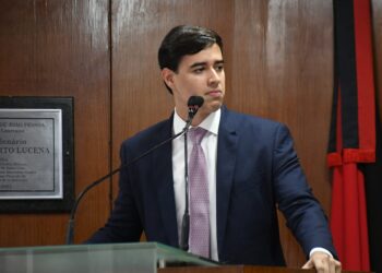 Câmara aprova requerimento que pede explicações do Estado e da Cagepa por colapso no abastecimento e abandono de famílias