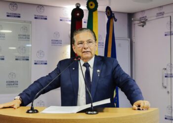 Adriano vê vitória no 1º turno, se Lucas escolher vice que “agregue”