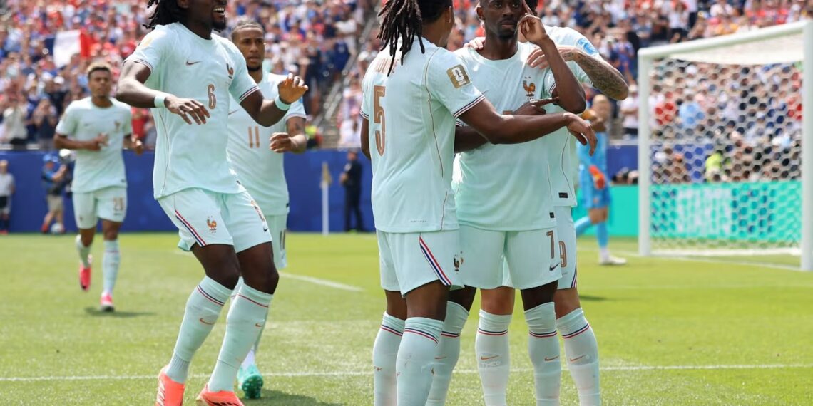Com show de Dembélé, França goleia a Noruega e avança como líder do grupo