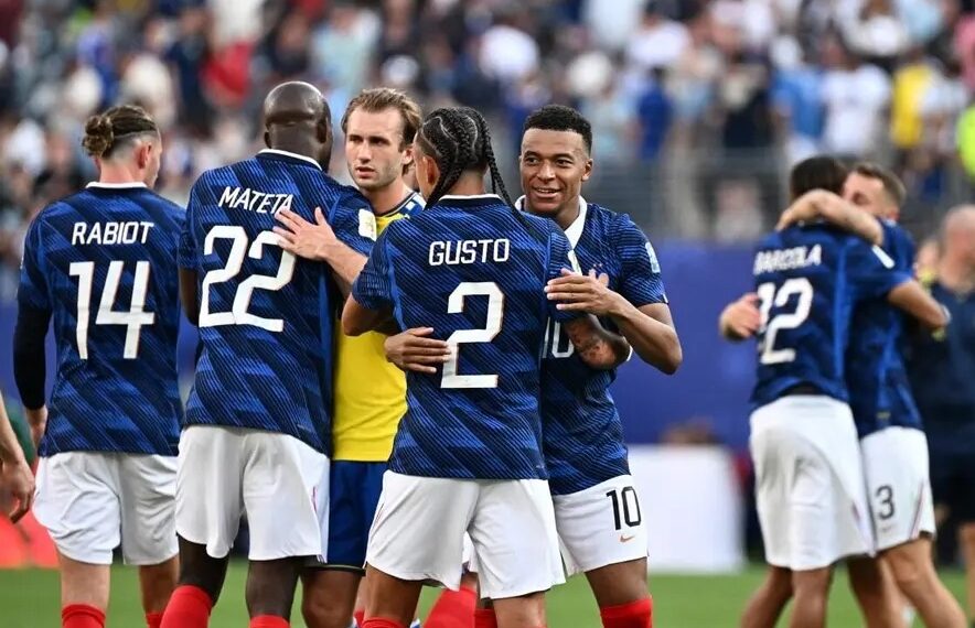 França vence Suécia e garante classificação para as oitavas de final da Copa do Mundo