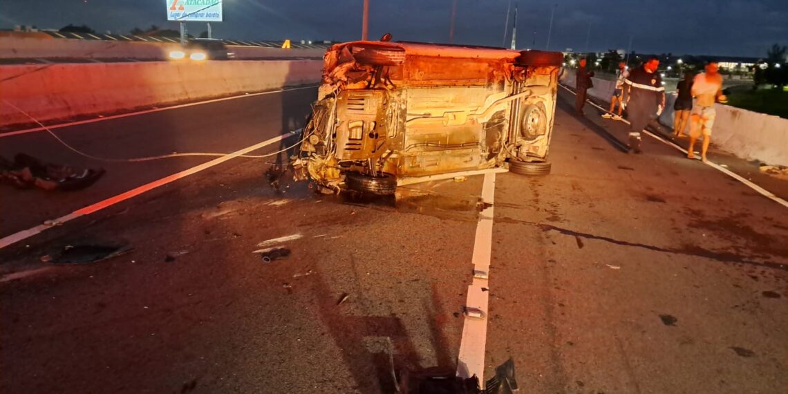 Acidente interdita trecho da BR-230 em João Pessoa desde a madrugada