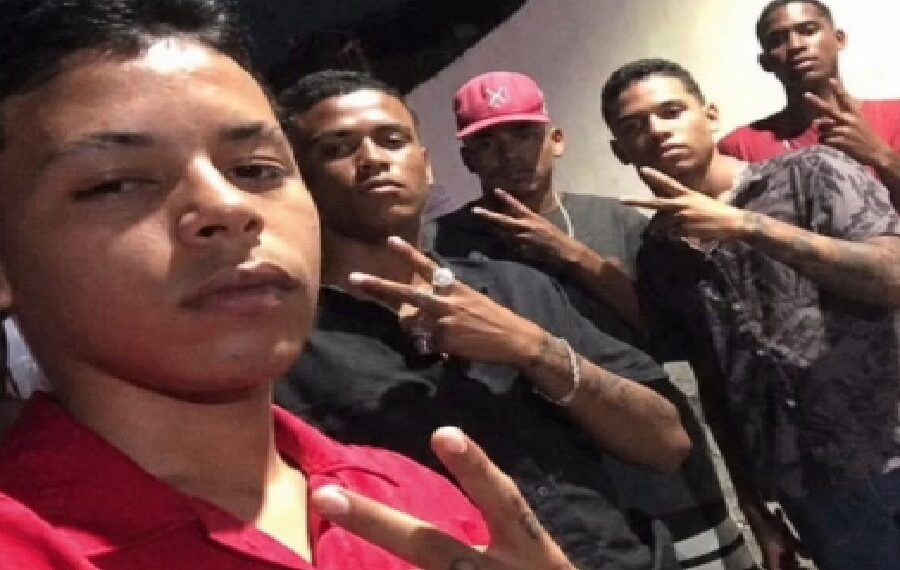 Polícia identifica cinco suspeitos de ataque a tiros que deixou dois mortos e dois feridos no bairro do Rangel