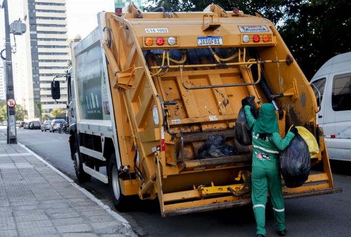 Greve da limpeza urbana pode paralisar coleta de lixo em João Pessoa a partir de quarta-feira (10)