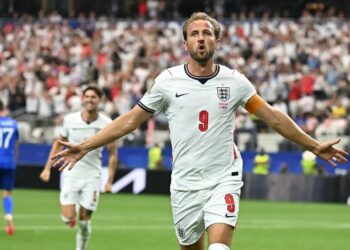No melhor jogo da Copa, Inglaterra bate Croácia com show de Kane