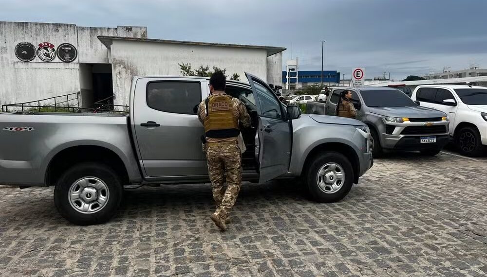 Delegado da Polícia Civil é preso em operação contra tráfico de drogas em João Pessoa