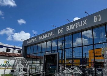 TCE dá 20 dias para presidente da Câmara de Bayeux explicar irregularidades e aumento de gastos com combustível