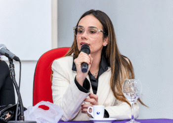 Primeira-dama Camila Mariz toma posse em comissão da OAB-PB e reforça combate à violência contra a mulher