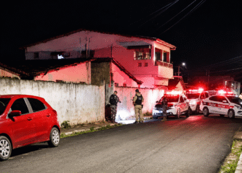 Leo Bezerra entrega simbolicamente 30 ruas e amplia o maior programa de pavimentação da história de João Pessoa