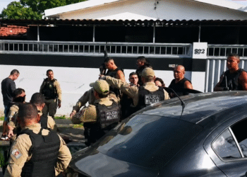 Confronto com a PM termina com três suspeitos baleados, três presos e armas apreendidas em João Pessoa