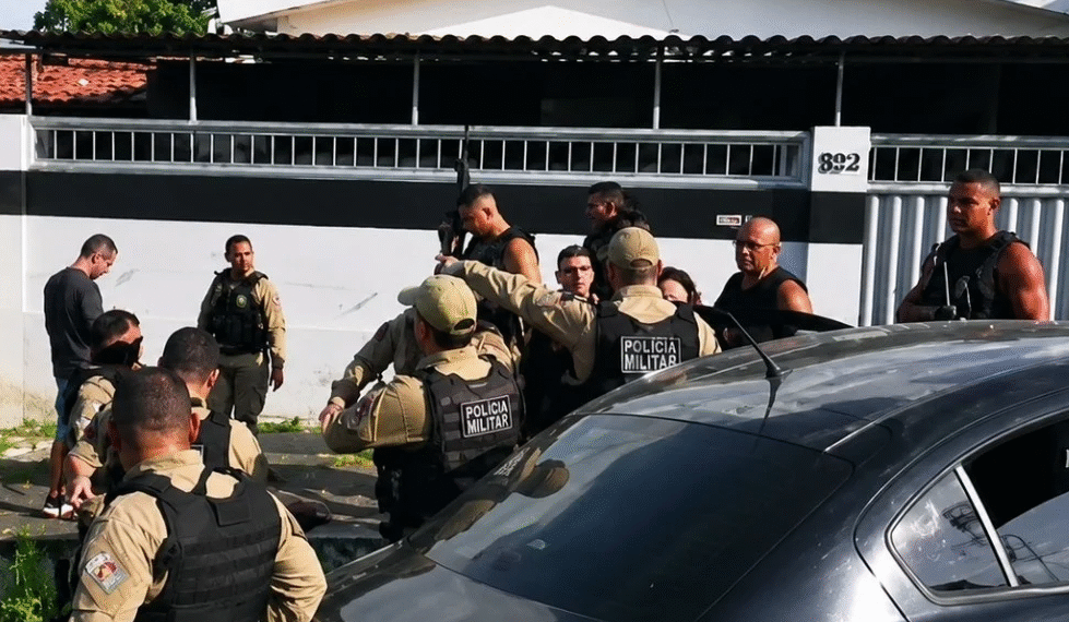 Confronto com a PM termina com três suspeitos baleados, três presos e armas apreendidas em João Pessoa