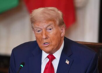 Governo Trump alega que Brasil interfere na economia dos EUA e prorroga sanções por 1 ano