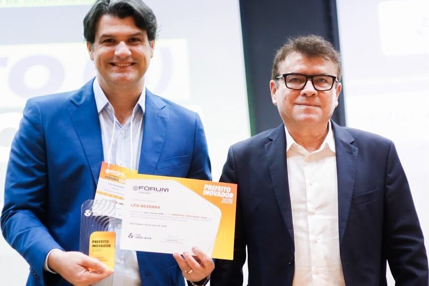 Leo Bezerra recebe prêmio ‘Prefeito Inovador 2026’ e apresenta experiências de João Pessoa para modernizar o serviço público
