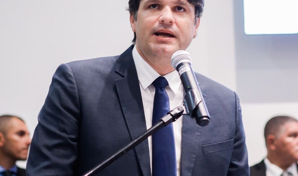 Leo Bezerra destaca valorização do Centro Histórico com inauguração da nova sede da Câmara Municipal