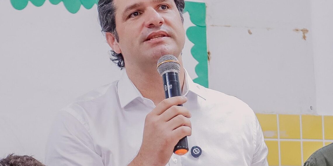 Prefeito Léo Bezerra sobe o tom, mira o Estado e “detona” a Cagepa
