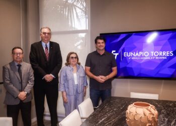 Leo Bezerra fortalece parceria institucional e transfere imóvel ao Tribunal de Justiça da Paraíba