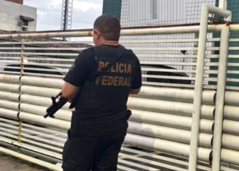 Grupo suspeito de fraudar concursos no Nordeste é alvo de operação da Polícia Federal