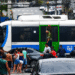 Carro invade linha férrea e colide com VLT em João Pessoa
