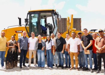 Mersinho Lucena viabiliza mais de R$ 10 milhões em máquinas e equipamentos para fortalecer agricultura e infraestrutura na Paraíba