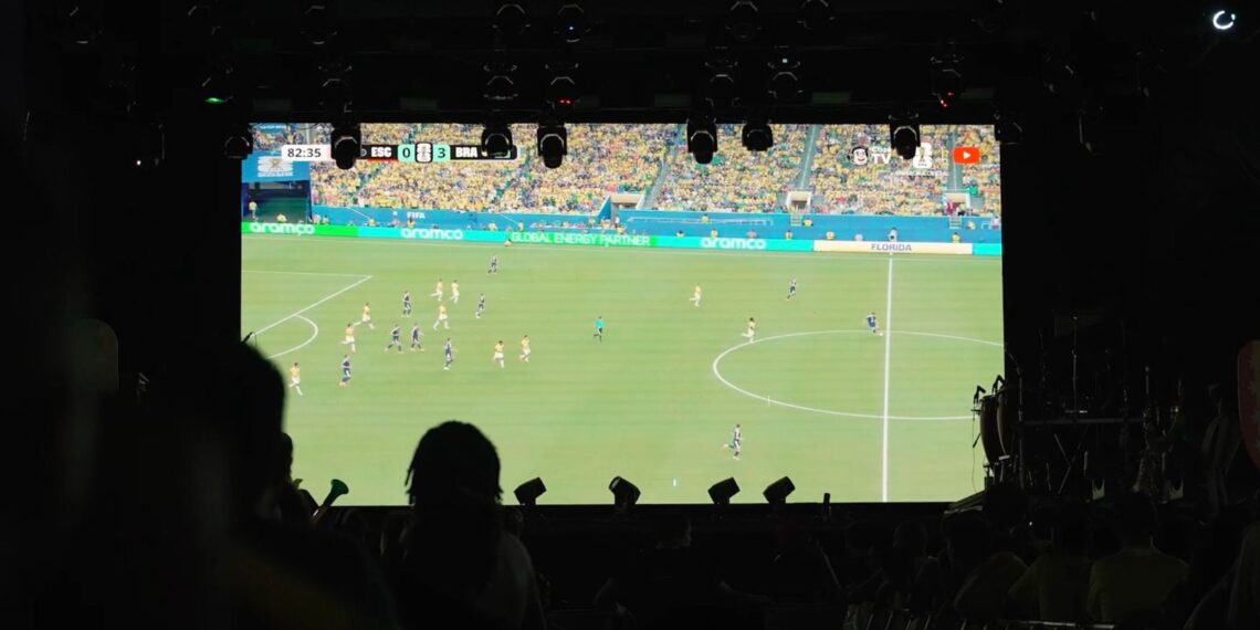 Prefeitura instala telão no Busto de Tamandaré para transmitir jogos do Brasil