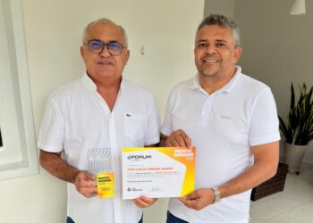 Ba Barros recebe título de Prefeito Inovador por investimentos na Educação de Pedras de Fogo