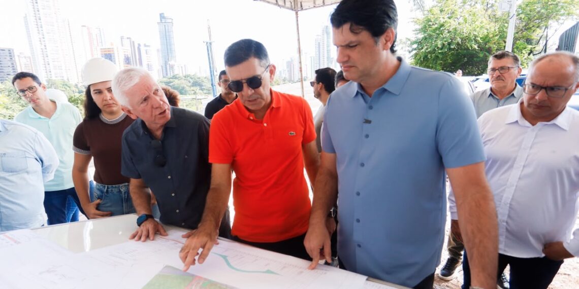Leo Bezerra vistoria obras do Complexo Viário que vai interligar Beira-Rio ao Altiplano