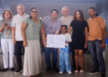 Leo Bezerra amplia programa ‘Compra Assistida’ e garante casa própria para mais 30 famílias