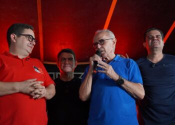 Cícero recebe apoio do prefeito de Jacaraú e defende gestão municipalista para transformar a Paraíba