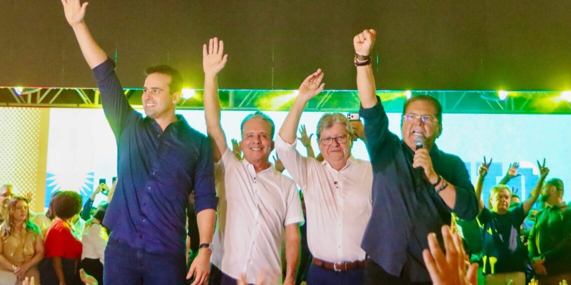 Plenária de Campina Grande fortalece Adriano Galdino para vice