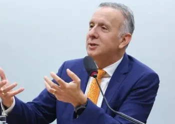 CENTRÃO: Aguinaldo Ribeiro foi o segundo deputado do país com mais emendas de comissão em 2024: R$ 102 milhões