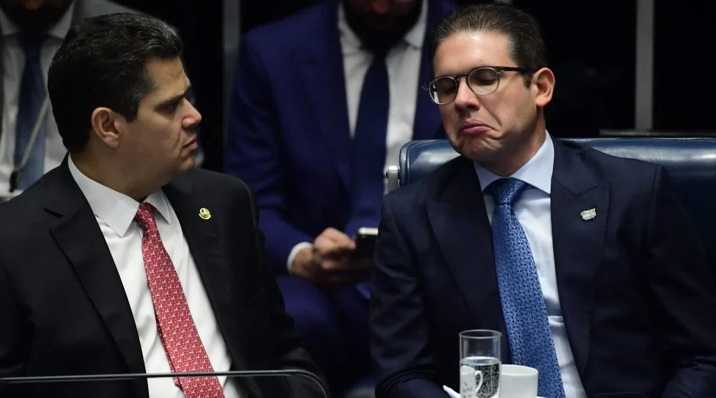 O líder político mais rejeitado do Brasil, segundo nova pesquisa AtlasIntel… Leia mais em https://www.cartacapital.com.br/politica/o-lider-politico-mais-rejeitado-do-brasil-segundo-nova-pesquisa-atlasintel/. O conteúdo de CartaCapital está protegido pela legislação brasileira sobre direito autoral. Essa defesa é necessária para manter o jornalismo corajoso e transparente de CartaCapital vivo e acessível a todos