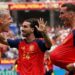 Com falha de goleiro, Espanha vence a Bélgica e vai à semifinal da Copa