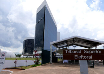 Candidatos ao governo da Paraíba poderão gastar até R$ 7 milhões nas Eleições 2026; veja valores por cargo
