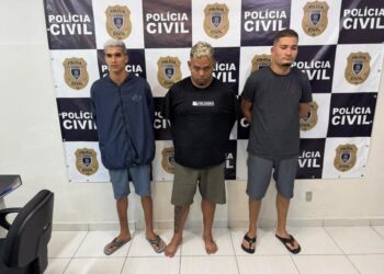 Trio suspeito de sequestrar casal de idosos é preso em hotel de luxo na orla enquanto comemorava assalto em João Pessoa
