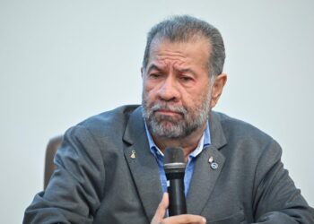 Eleições 2026: Carlos Lupi confirma saída do PDT da base de Lucas Ribeiro