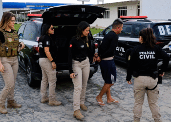 Homem é preso suspeito de ameaçar ex-companheira e divulgar vídeos íntimos, em João Pessoa