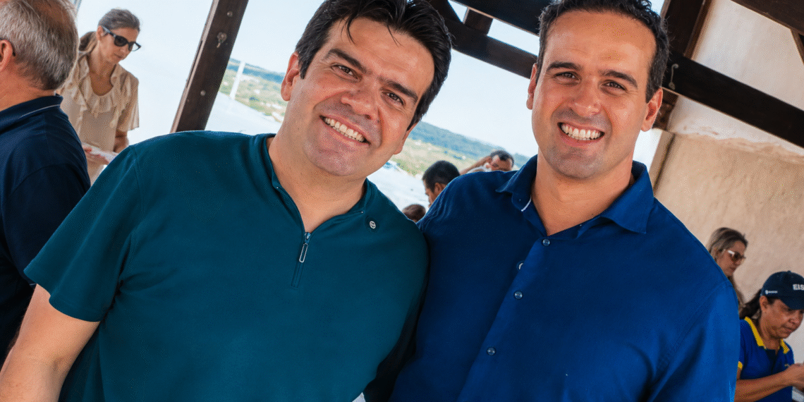 Agora é oficial: Lucas Ribeiro confirma Eduardo Carneiro como vice e prestigia João Pessoa na chapa