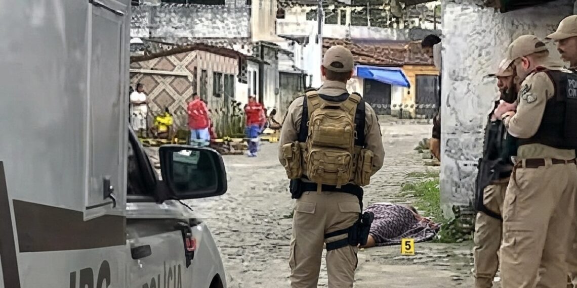 Homem é morto a tiros enquanto corria por rua na comunidade Renascer, em João Pessoa