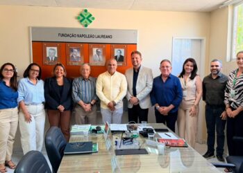 Prefeito de Cabedelo firma convênio com Hospital Napoleão Laureano para ampliar atendimento oncológicos 