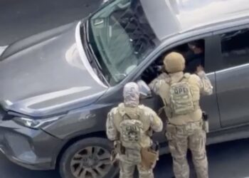 PF intercepta carro de dono da PixBet no meio de rodovia e faz busca pessoal durante operação bilionária