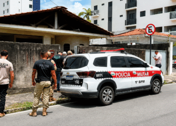Mulher é encontrada morta em avançado estado de decomposição dentro de casa, no Bairro dos Estados