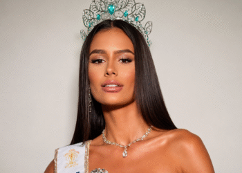 Lara Marina, miss destituída após gravidez, está internada em hospital no Espírito Santo