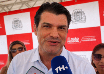 Leo defende união das oposições em eventual segundo turno: ‘Uma nova eleição’