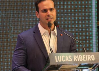 Cícero, Lucas e Efraim encerram debate com ataques, promessas e recados ao eleitor