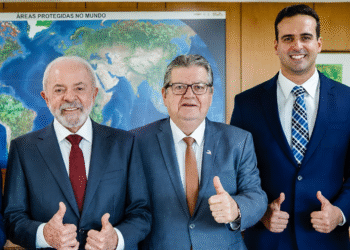 Em Brasília, Lucas Ribeiro e João Azevêdo se reúnem com Lula