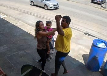Mulher é presa suspeita de integrar grupo especializado em assaltos a residências em João Pessoa