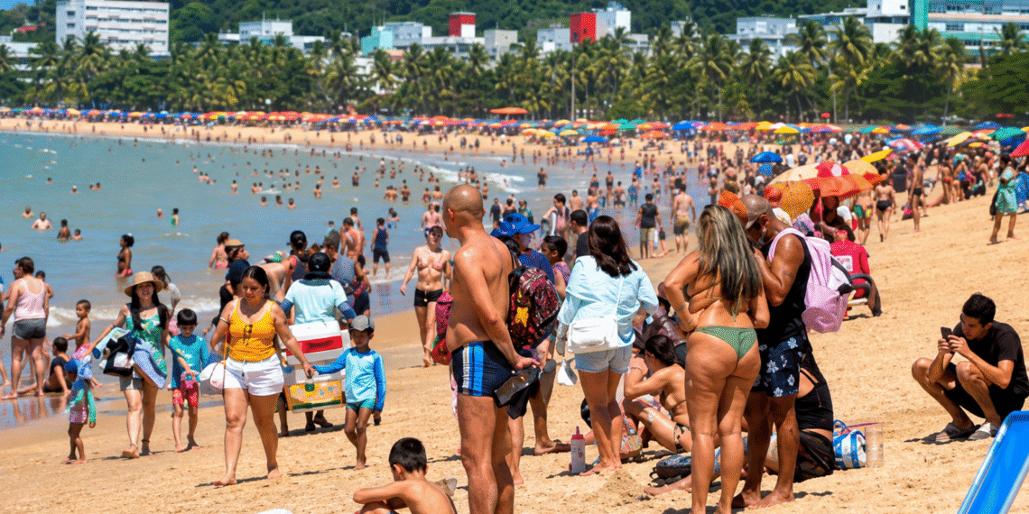 Paraíba tem três trechos de praias impróprios para banho