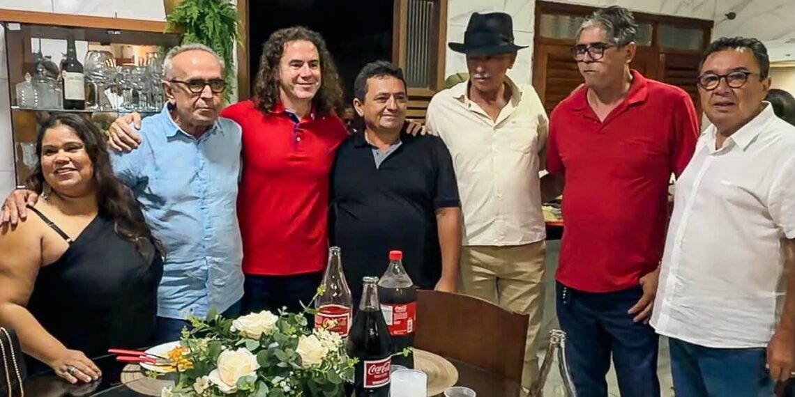 Cícero debate desenvolvimento regional em Cuitegi e firma compromissos com a zona rural