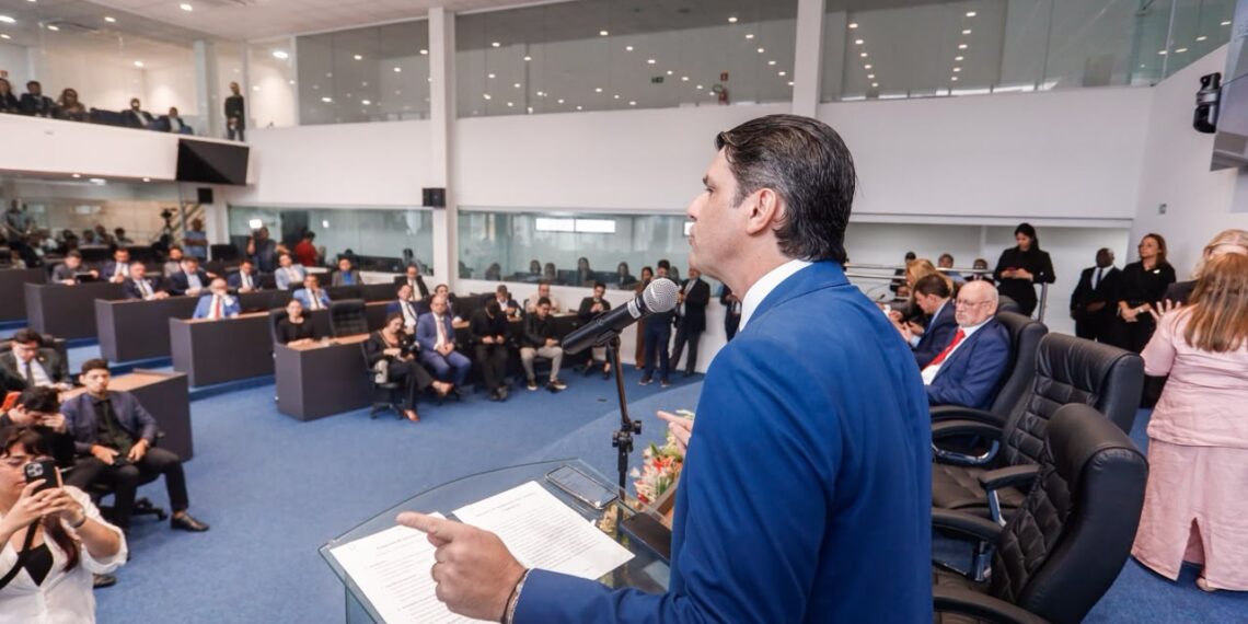 Leo Bezerra reforça parceria entre Prefeitura e Câmara Municipal na abertura dos trabalhos legislativos
